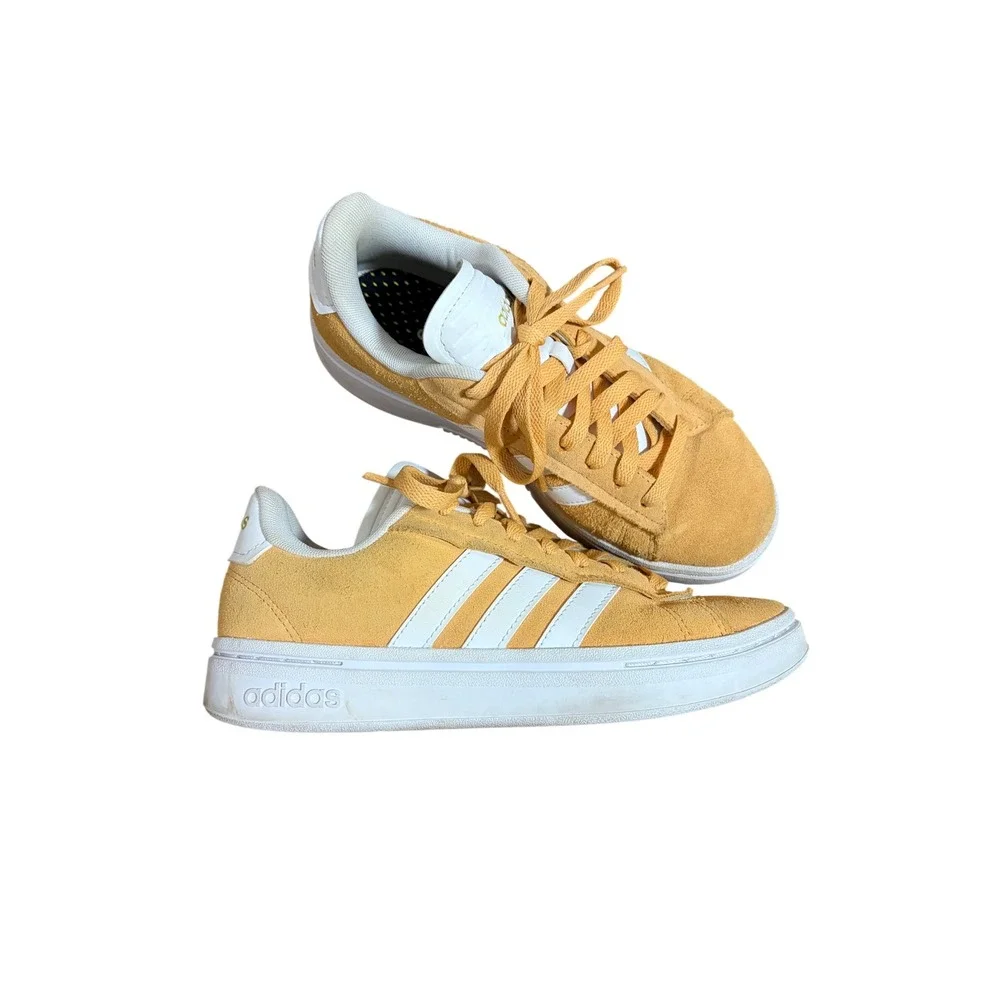 Adidas Grand Court Mustard Yellow Suede Sneakers White Stripes Womens RARE 6.5